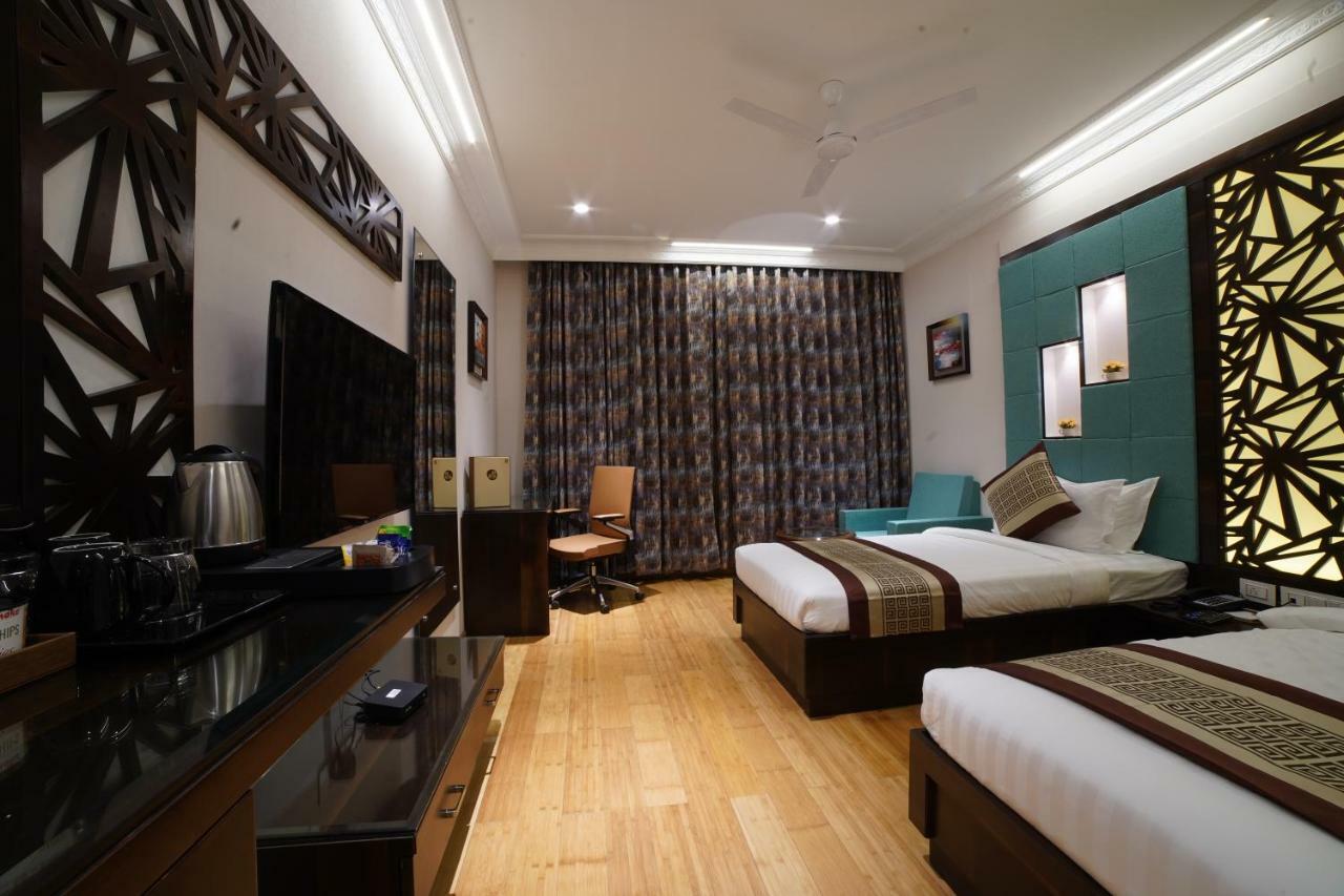 Hotel 18Keys Bhopál Kültér fotó